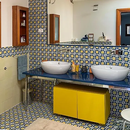 Mirvami Lovran 펜션 *